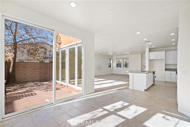 Detail Gallery Image 6 of 30 For 730 N via Barolo, Ontario,  CA 91764 - 4 Beds | 3 Baths