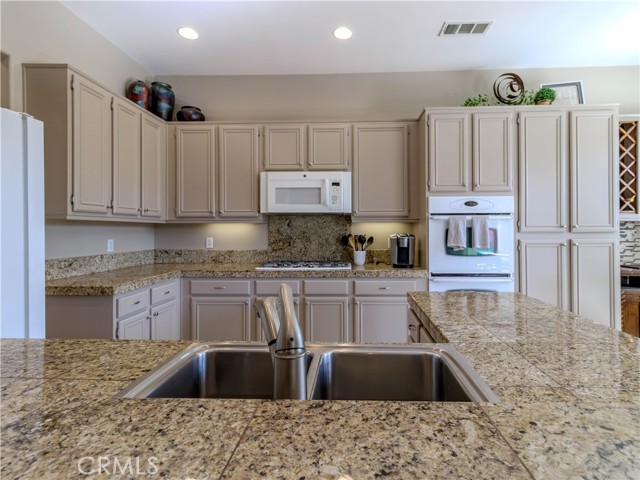 Detail Gallery Image 9 of 33 For 80435 Paseo De Tiempo, Indio,  CA 92201 - 4 Beds | 3 Baths