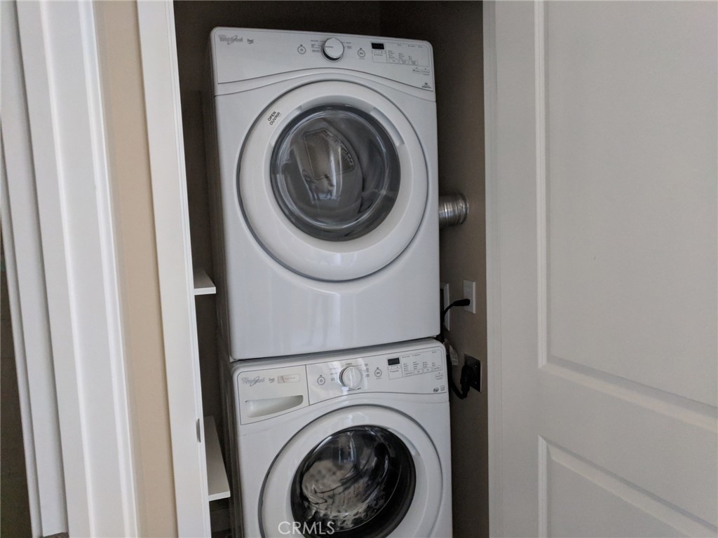 https://media.crmls.org/medias/52e82a53-9cd9-4a53-b453-a2d994a80d2c.jpg?preset=X-Large