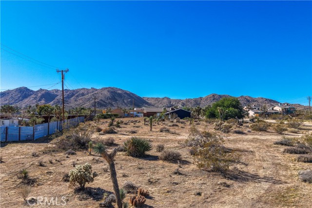 Detail Gallery Image 10 of 12 For 7199 Olympic Rd, Joshua Tree,  CA 92252 - – Beds | – Baths