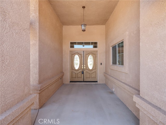 Detail Gallery Image 6 of 73 For 16540 Tao Rd, Apple Valley,  CA 92307 - 4 Beds | 3 Baths
