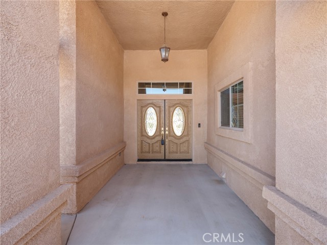 Detail Gallery Image 6 of 73 For 16540 Tao Rd, Apple Valley,  CA 92307 - 4 Beds | 3 Baths