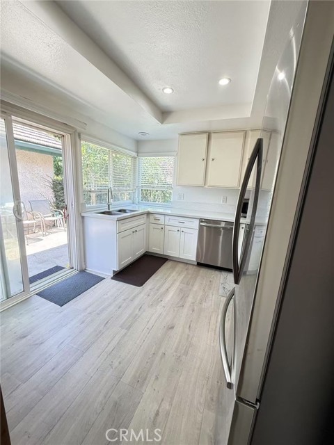 Detail Gallery Image 11 of 30 For 9 Petersburg, Irvine,  CA 92620 - 3 Beds | 2 Baths