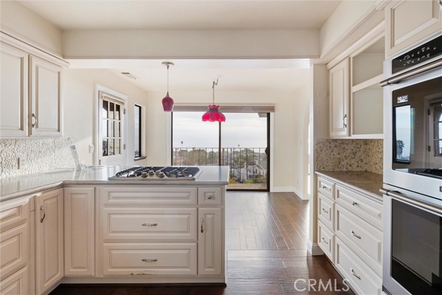 Detail Gallery Image 18 of 51 For 285 Bakersfield Ave, Cayucos,  CA 93430 - 4 Beds | 3/1 Baths