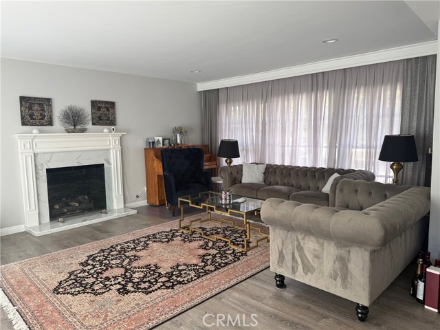 Detail Gallery Image 4 of 14 For 1742 Fisk, Thousand Oaks,  CA 91362 - 4 Beds | 3 Baths