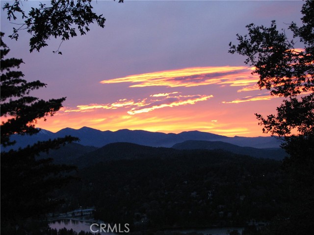 815 Chamois, Crestline, CA 92325