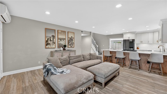 Detail Gallery Image 8 of 48 For 1624 La Paloma, Placentia,  CA 92870 - 4 Beds | 3 Baths