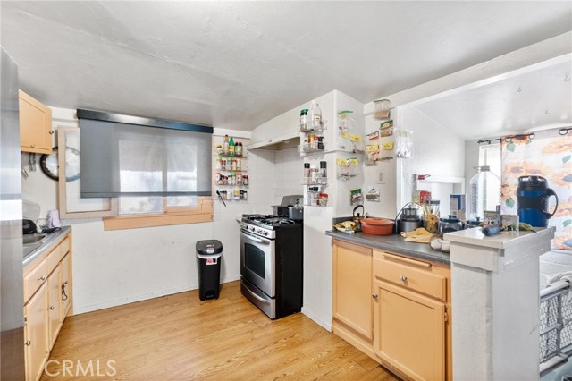 207 E 5th Street, Beaumont CA: https://media.crmls.org/medias/52eb88a1-9e1b-4e7b-bf06-2e1368ea8012.jpg
