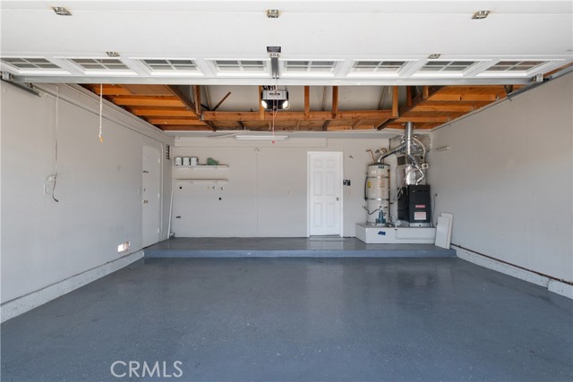 7 Hancock, Irvine CA: https://media.crmls.org/medias/52eb96f7-75a9-46b5-aa4d-c82b409092d4.jpg