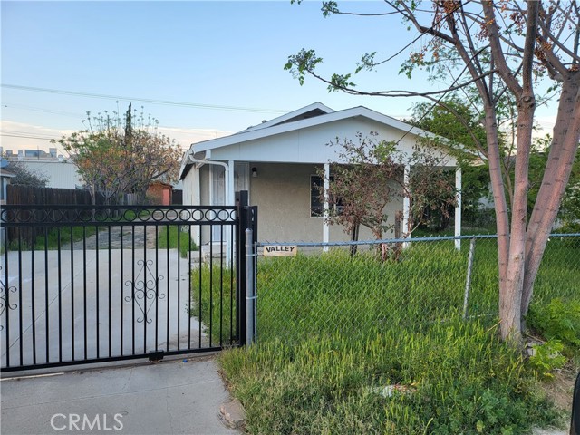 8431 Cypress Ave, Riverside, CA 92503