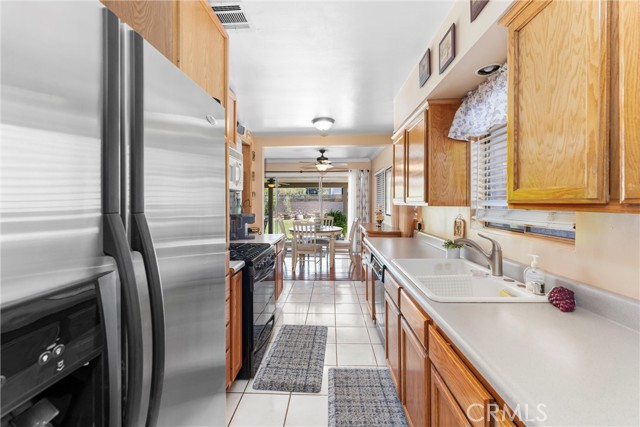 Detail Gallery Image 13 of 32 For 180 N De Lay Ave, Covina,  CA 91723 - 4 Beds | 2 Baths