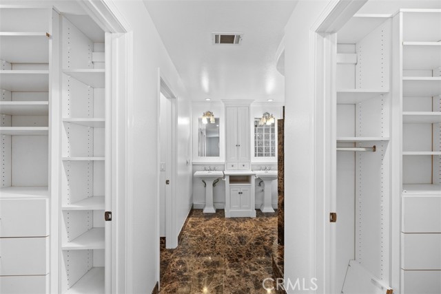 1072 Pan Ct., Thousand Oaks CA: https://media.crmls.org/medias/52ecb37c-4d3a-4d72-a595-87f2d5b27750.jpg