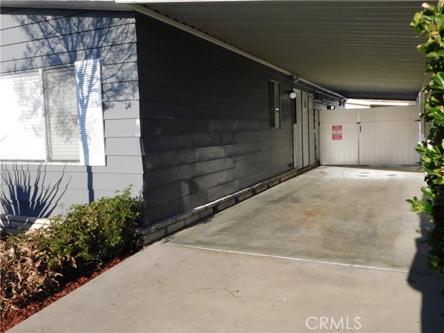 2230 Lake Park Drive, San Jacinto CA: https://media.crmls.org/medias/52edc2c7-a4aa-4ab3-b461-b203e0698dac.jpg