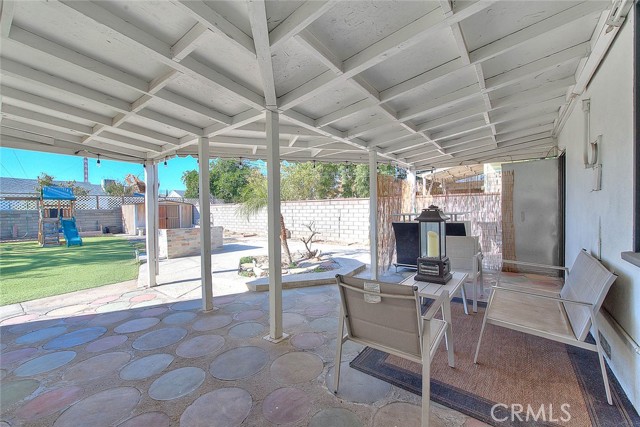 Detail Gallery Image 24 of 28 For 1396 Oakhurst Dr, San Bernardino,  CA 92404 - 2 Beds | 1 Baths