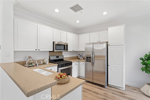 Detail Gallery Image 14 of 45 For 38 Veneto Ln, Aliso Viejo,  CA 92656 - 3 Beds | 2/1 Baths