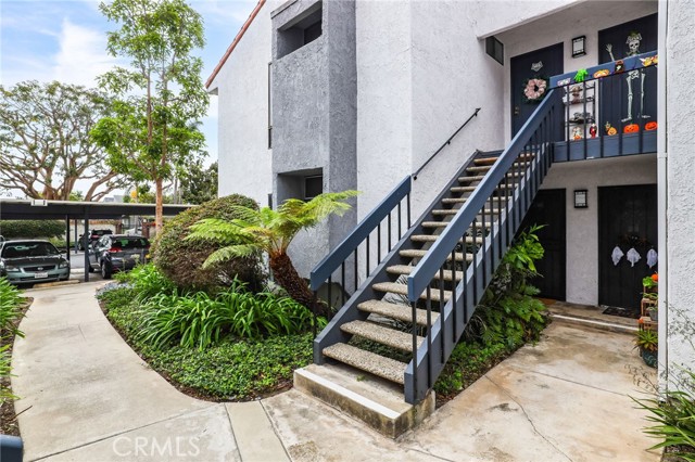 Detail Gallery Image 4 of 29 For 215 Wichita Ave #501,  Huntington Beach,  CA 92648 - 1 Beds | 1 Baths