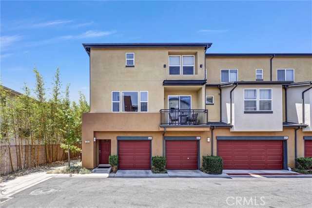 8620 Belford Avenue, Los Angeles CA: https://media.crmls.org/medias/52efeae2-463a-4a57-a5e6-65aae2881411.jpg
