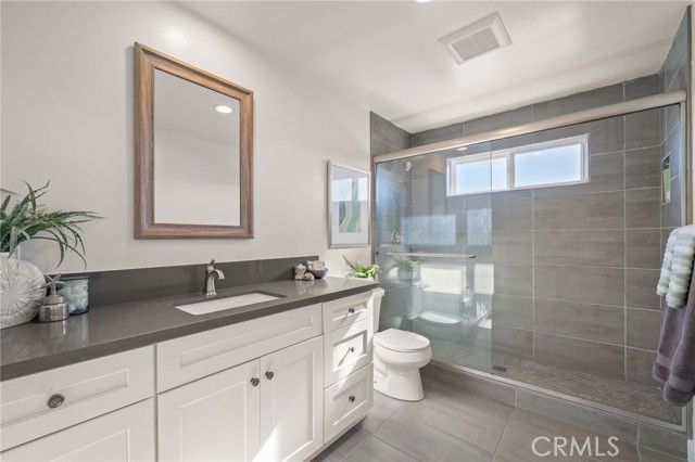 Detail Gallery Image 34 of 60 For 204 N Prospect #B,  Redondo Beach,  CA 90277 - 4 Beds | 3 Baths