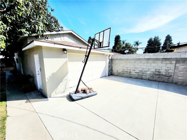 Detail Gallery Image 20 of 24 For 4530 N Cerritos Dr, Long Beach,  CA 90807 - 3 Beds | 2 Baths