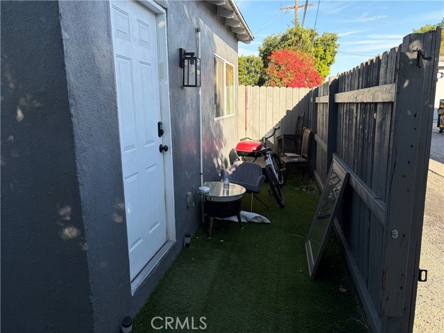 Detail Gallery Image 23 of 35 For 12610 Martha St #2,  Valley Village,  CA 91607 - 1 Beds | 1 Baths