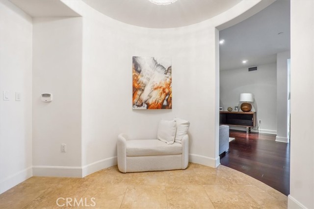 3059 Scholarship, Irvine CA: https://media.crmls.org/medias/52f24ae9-73be-41f2-9a2f-930abad32a5d.jpg