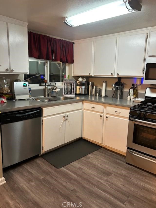 Detail Gallery Image 3 of 6 For 321 N Brampton Ave, Rialto,  CA 92376 - 3 Beds | 2 Baths