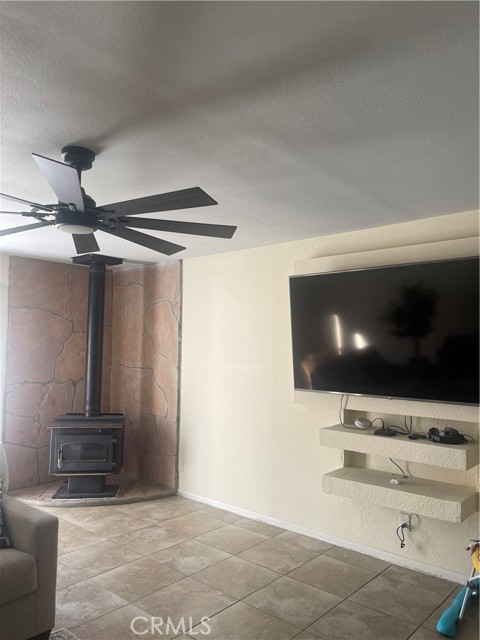 Detail Gallery Image 12 of 14 For 51973 Ida, Cabazon,  CA 92230 - 3 Beds | 2 Baths