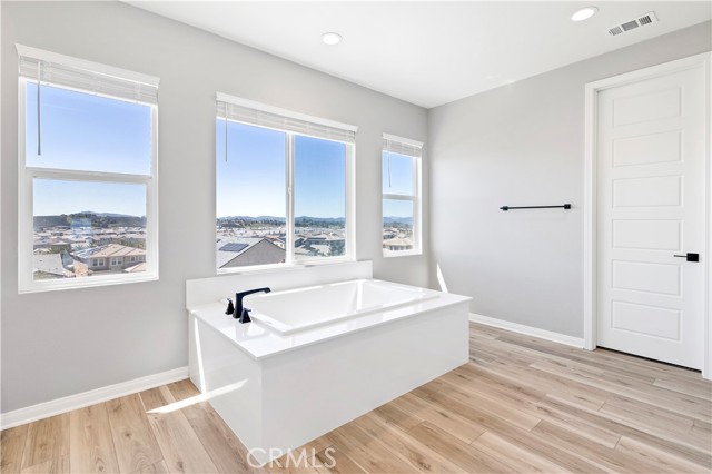 39463 Dayspring Way, Temecula CA: https://media.crmls.org/medias/52f2fe3a-9ba2-4cab-8e0b-bd6a3f97c329.jpg