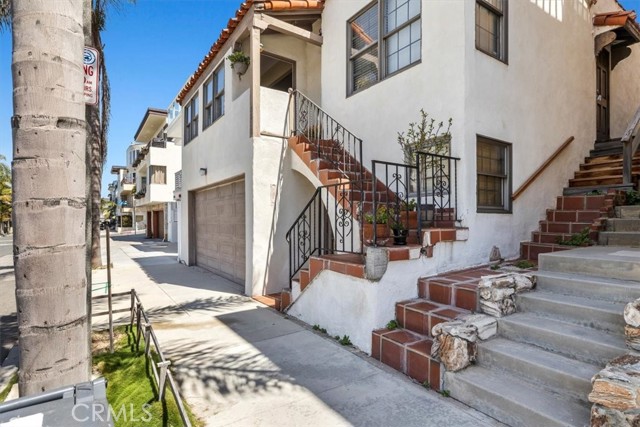 3512 Manhattan Avenue, Manhattan Beach, California 90266, 2 Bedrooms Bedrooms, ,2 BathroomsBathrooms,Residential,Sold,Manhattan Avenue,SB22078651