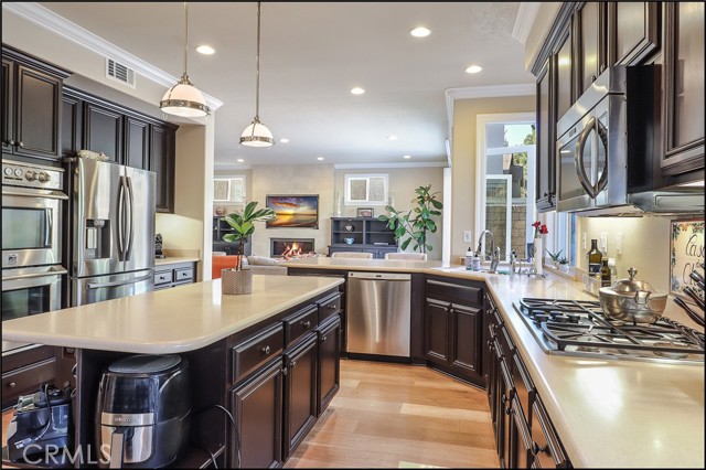 12 Lyon Ridge, Aliso Viejo CA: https://media.crmls.org/medias/52f37f5e-f7cc-4075-94f2-66e3a854c6fc.jpg
