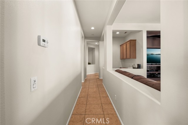 Detail Gallery Image 24 of 65 For 4683 Viaggio Cir, Jurupa Valley,  CA 92509 - 4 Beds | 2/1 Baths