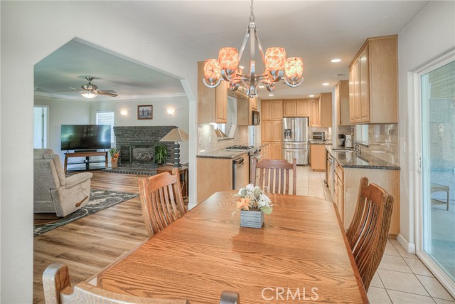 6060 Miners Ranch Road, Oroville CA: https://media.crmls.org/medias/52f4adf6-3855-481a-9f33-57ab7264ed54.jpg