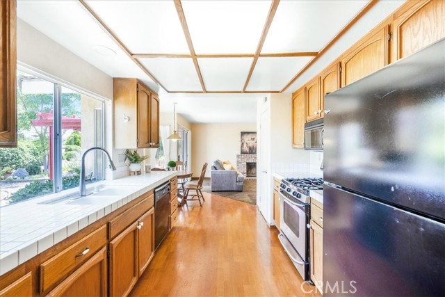 29812 Nightview Circle, Temecula CA: https://media.crmls.org/medias/52f5235f-0264-4970-8034-19a2de574ab5.jpg