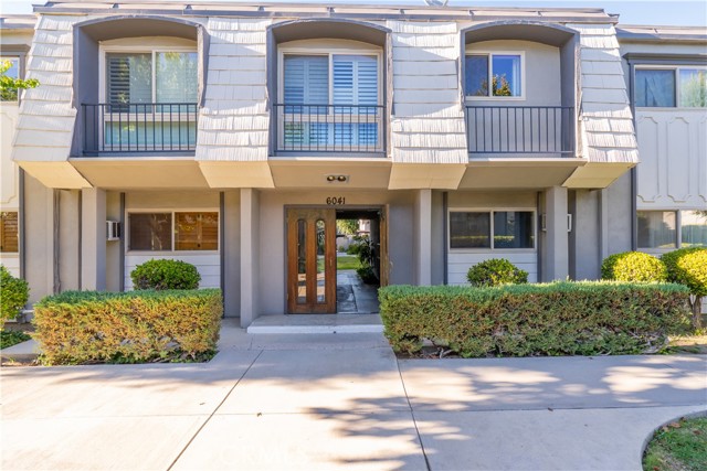 Detail Gallery Image 1 of 24 For 6041 Fountain Park St #9,  Woodland Hills,  CA 91367 - 2 Beds | 1 Baths