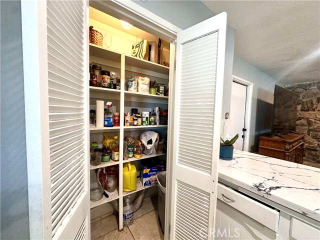644 Whittendale Street, Bakersfield CA: https://media.crmls.org/medias/52f61b74-2c8a-4b3b-a70b-67611173501b.jpg