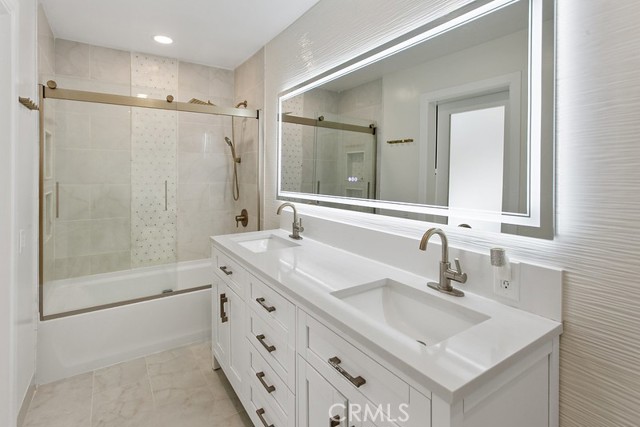 Detail Gallery Image 6 of 11 For 7900 Vicki Ave, West Hills,  CA 91304 - 4 Beds | 3 Baths