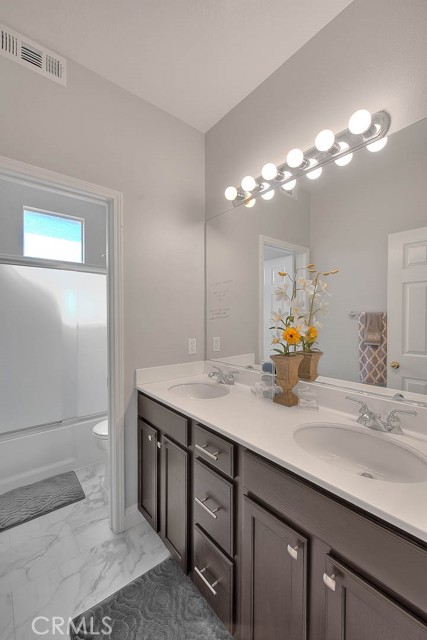 8758 Aspen Court, Riverside CA: https://media.crmls.org/medias/52f62d7e-b5e2-4f1d-abb8-751343b6df32.jpg