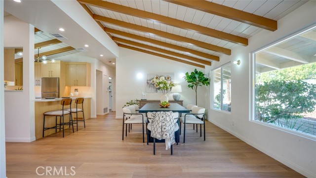 16347 Tupper Street, North Hills CA: https://media.crmls.org/medias/52f63c74-f57a-43a4-9939-ce2a27345463.jpg