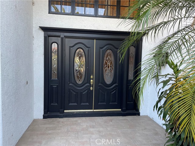 Detail Gallery Image 5 of 23 For 13652 Currie Cir, Santa Ana,  CA 92705 - 4 Beds | 2/1 Baths