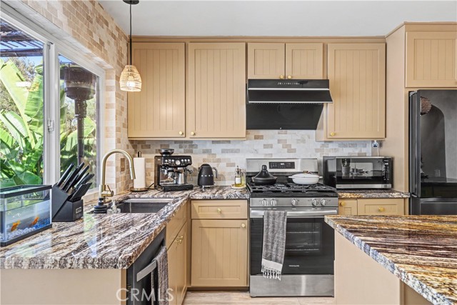 Detail Gallery Image 7 of 39 For 26521 via Gorrion, Mission Viejo,  CA 92691 - – Beds | – Baths