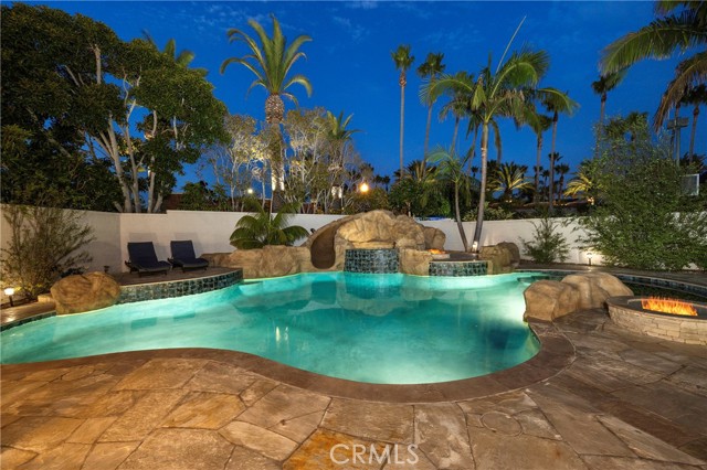 6403 Royal Grove Drive, Huntington Beach CA: https://media.crmls.org/medias/52f857a2-aaf5-4b95-bf8e-83d58dbcc356.jpg