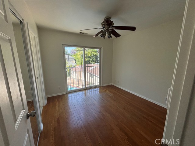 21327 De La Osa, Woodland Hills CA: https://media.crmls.org/medias/52f9c385-5356-448e-80e0-97a455e04533.jpg