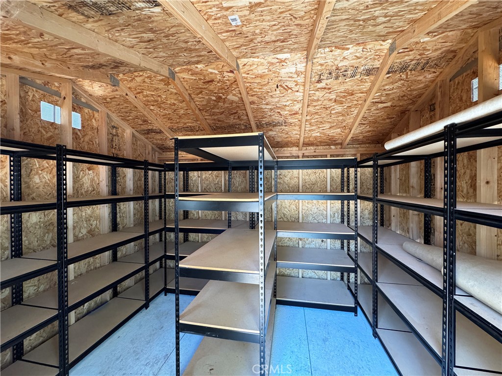 https://media.crmls.org/medias/52fa6555-eaa1-4edd-8e1f-7d315122fc06.jpg?preset=X-Large