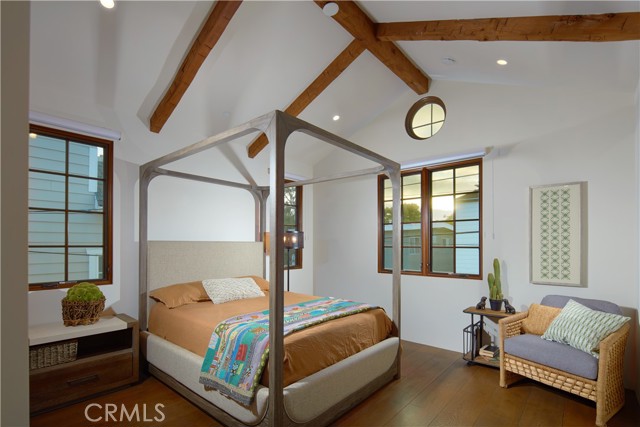 235 Poppy Avenue, Corona del Mar CA: https://media.crmls.org/medias/52fabad8-86a5-4171-b8fc-5ea02ef489a8.jpg