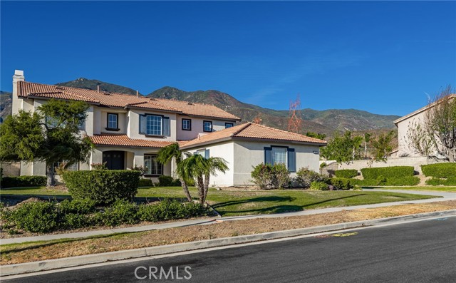 Detail Gallery Image 5 of 45 For 13950 Guidera Dr, Rancho Cucamonga,  CA 91739 - 5 Beds | 3/1 Baths