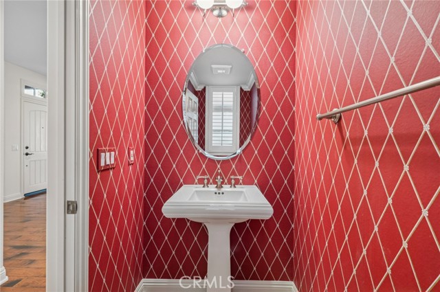 Detail Gallery Image 25 of 26 For 2676 Bungalow Pl, Corona Del Mar,  CA 92625 - 3 Beds | 2/1 Baths