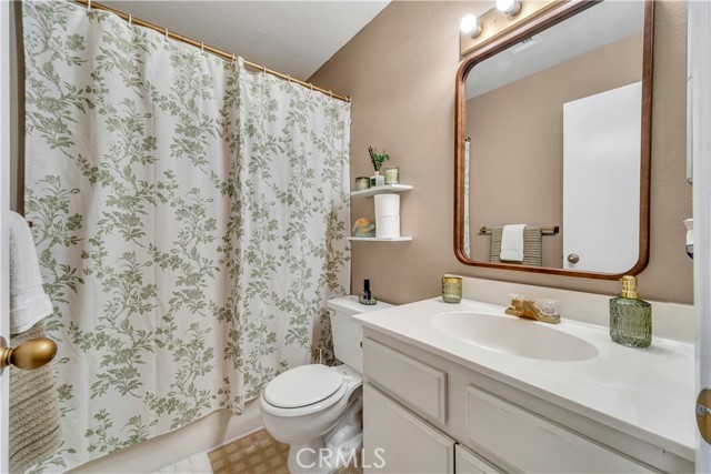 3112 Edwards Avenue, Rosamond CA: https://media.crmls.org/medias/52fe493e-6c0e-4039-8f94-cc9947bc5a43.jpg