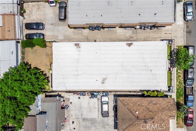 1139 E 68th Street, Los Angeles CA: https://media.crmls.org/medias/52fe752e-d561-41dd-bd26-1de62d476a28.jpg