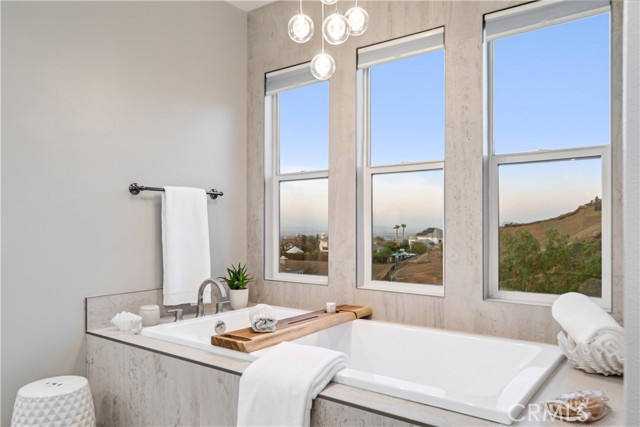 36406 Geiger Avenue, Palmdale CA: https://media.crmls.org/medias/52feb1c2-552e-456a-87c6-0426629ac284.jpg