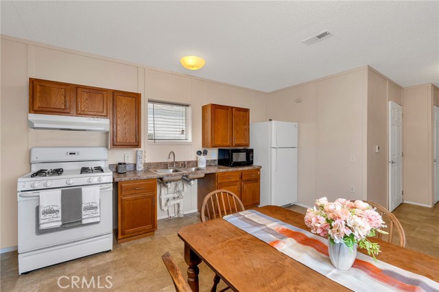 Detail Gallery Image 6 of 20 For 2355 Atwater Bld #10,  Atwater,  CA 95301 - 2 Beds | 1 Baths
